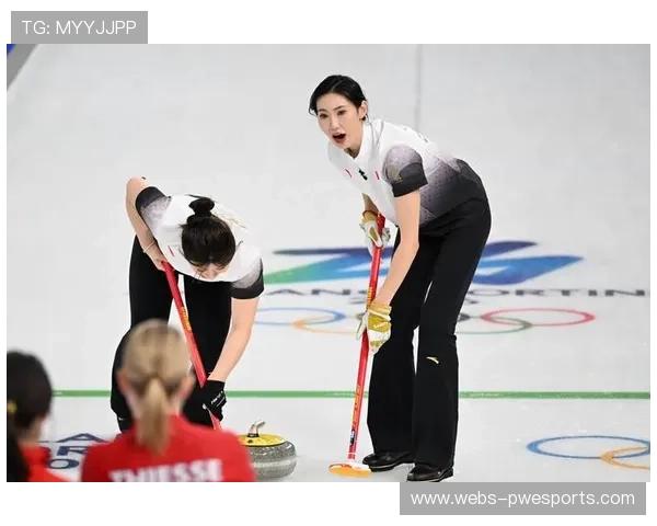 女子冰壶循环赛:中国队4-1领先遭逆转,5-6被美国队绝杀 女子冰壶循环赛:中国队4-1领先遭逆转,5-6被美国队绝杀